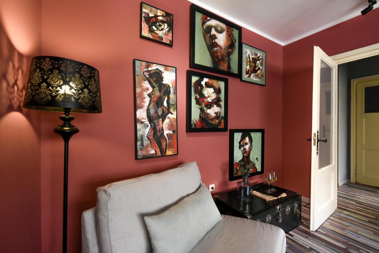Captivating Old Town Apartment Bucureşti Exterior foto